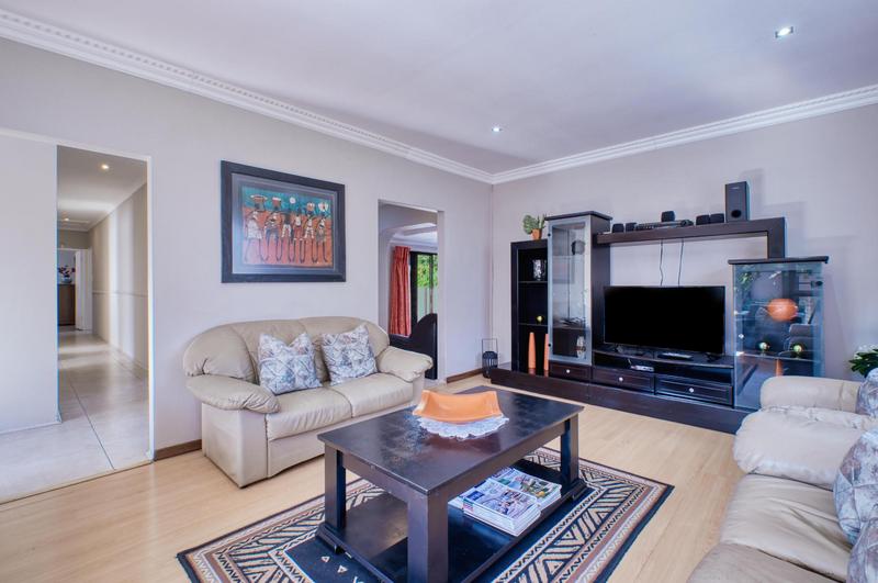 3 Bedroom Property for Sale in Walmer Downs Eastern Cape